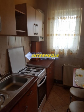 apartament-cu-2-camere-de-inchiriat-etaj-3-cetate-9