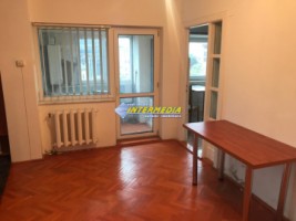 3-camere-decomandat-centru-alba-iulia-etaj-1