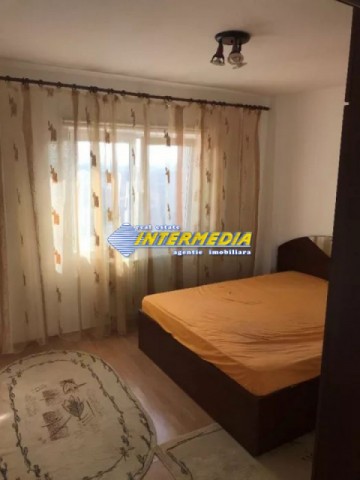 apartament-4-camere-decomandat-de-vanzare-ampoi-3-2