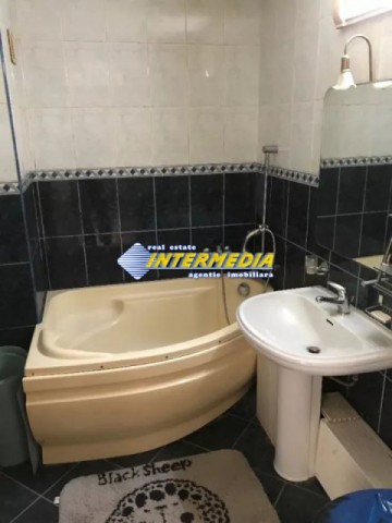 apartament-4-camere-decomandat-de-vanzare-ampoi-3-7