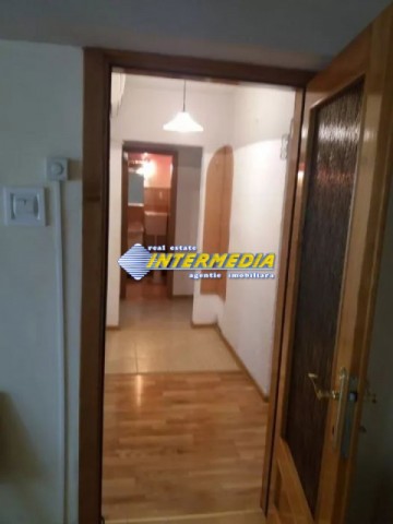apartament-4-camere-de-vanzare-cetate-zona-mercur-etaj-1-4