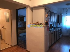 vanzare-apartament-2-camere-dec-mobilat-alba-zona-sub-stadion-2