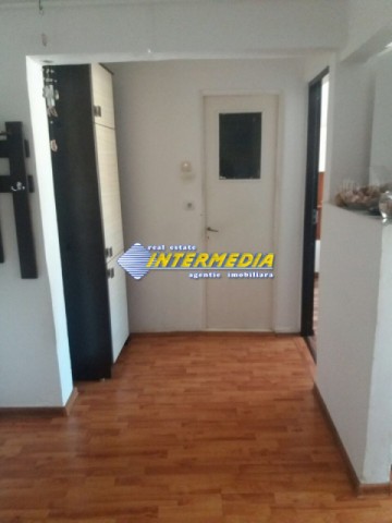 vanzare-apartament-2-camere-dec-mobilat-alba-zona-sub-stadion-6