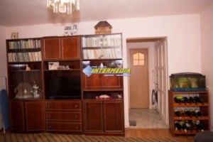 apartament-2-camere-de-vanzare-in-alba-iulia-zona-cetate-piata-etaj-2-2