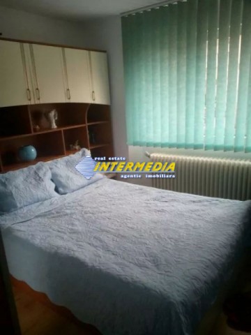 apartament-3-camere-decomandat-de-vanzare-centru-4