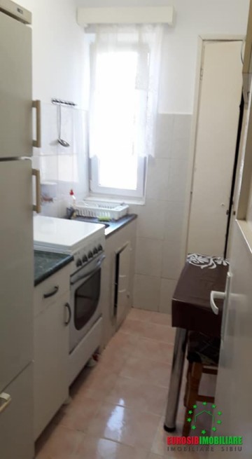 apartament-2-camere-de-inchiriat-in-sibiu-zona-cedonia-3