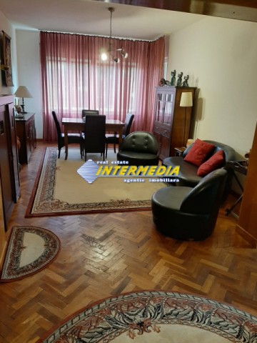 apartament-4-camere-de-vanzare-cetate