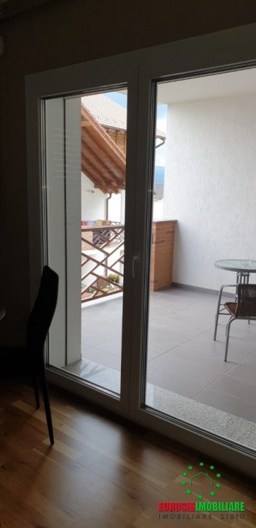 apartament-cu-3-camere-de-lux-decomandate-de-vanzare-zona-calea-cisnadiei-12