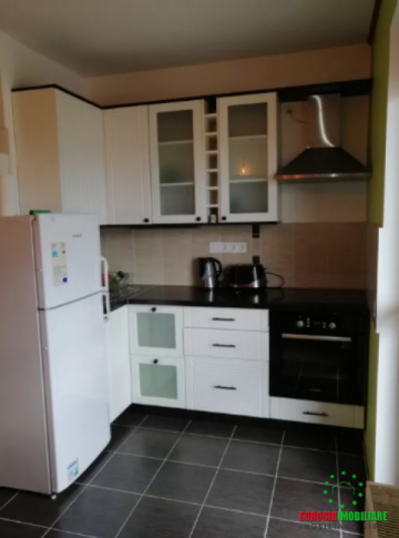 apartament-cu-3-camere-semidecomandat-de-inchiriat-in-sibiu-2
