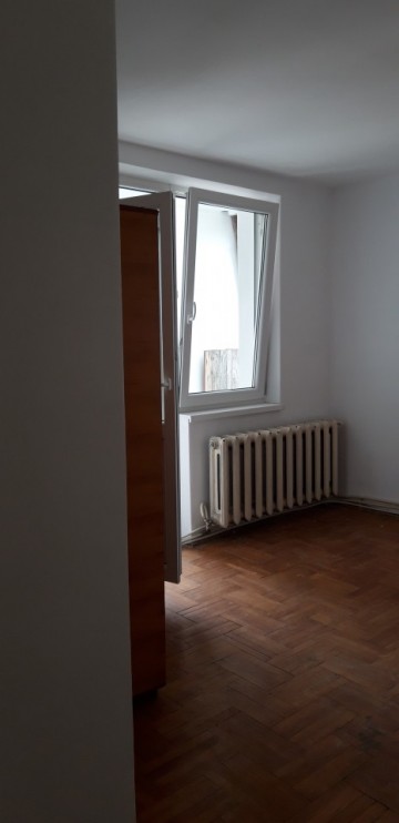 apartament-3-camere-decomandat-2-bai-2