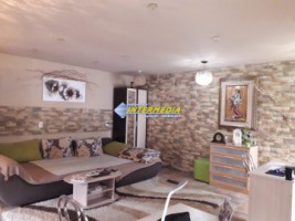 casa-mica-si-cocheta-pe-de-vanzare-in-alba-iulia-zona-centru-ideala-spatiu-birou-8