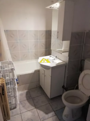 inchiriez-apartament-cetate-piata-4