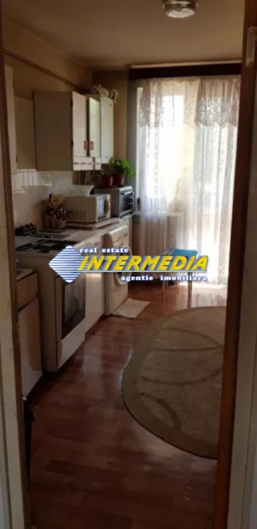apartament-3-camere-de-vanzare-in-cetate-zona-closca-4