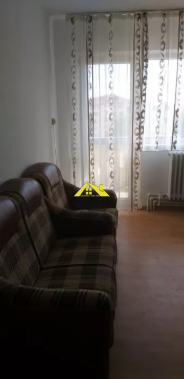 inchiriez-apartament-bulevard-cetate-2