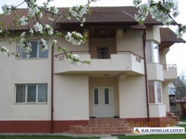 de-vanzare-vila-7-camere-teren-1250-mp-pitesti-arges-1