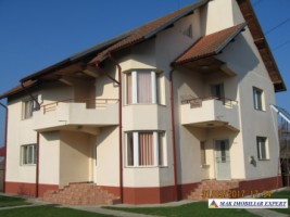 de-vanzare-vila-7-camere-teren-1250-mp-pitesti-arges