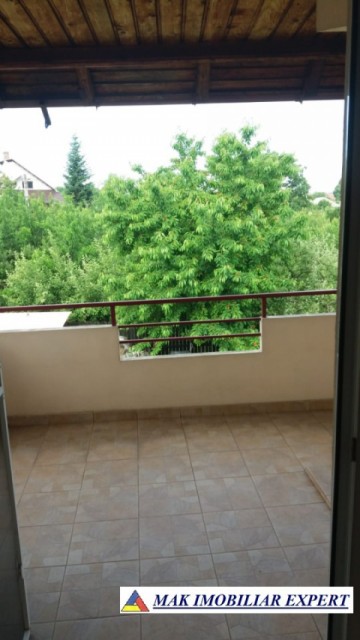 de-vanzare-vila-7-camere-teren-1250-mp-pitesti-arges-22