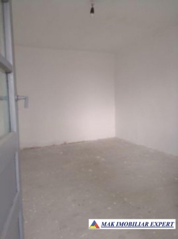 casa-4-camere-teren-4200-mp-stalpeni-4