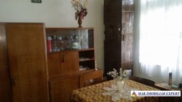 apartament-5-camere-cu-teren-de-150-mp-in-centru-campulung-muscel-arges-1