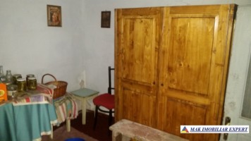 apartament-5-camere-cu-teren-de-150-mp-in-centru-campulung-muscel-arges-12