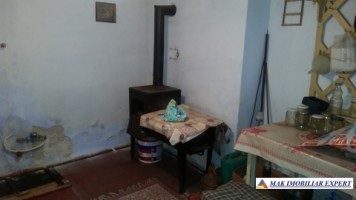 apartament-5-camere-cu-teren-de-150-mp-in-centru-campulung-muscel-arges-16