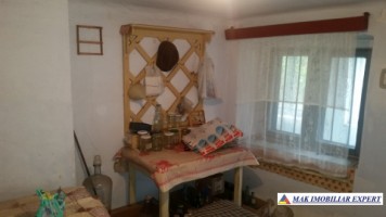 apartament-5-camere-cu-teren-de-150-mp-in-centru-campulung-muscel-arges-18