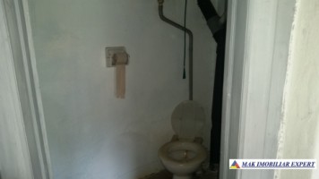apartament-5-camere-cu-teren-de-150-mp-in-centru-campulung-muscel-arges-19