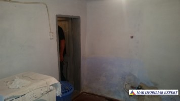 apartament-5-camere-cu-teren-de-150-mp-in-centru-campulung-muscel-arges-22