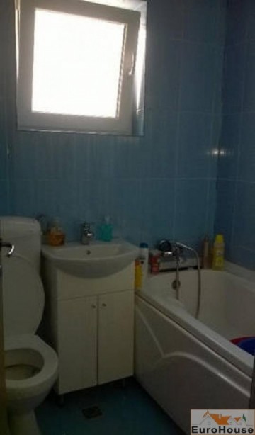 apartament-2-camere-zona-cetate-1