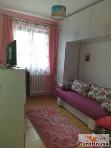 apartament-2-camere-zona-cetate-2