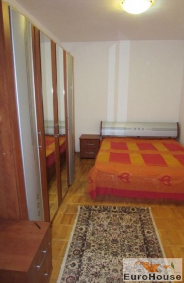apartament-de-inchiriat-3-camere-decomandat-centru-2