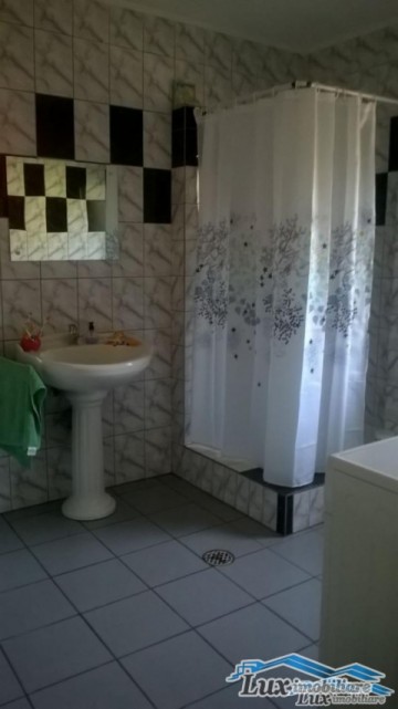 lux-imobiliare-vinde-schimba-casa-zona-parc-140000-euro-negociabil-6