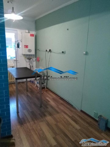 spatiu-comercial-de-vanzare-zona-pasunii-53000e-4