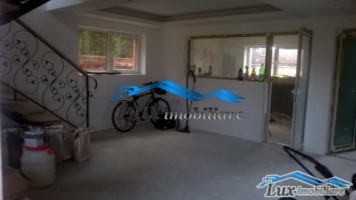 lux-imobiliare-vinde-casa-semifinisata-zona-dru-relax-60000-euro