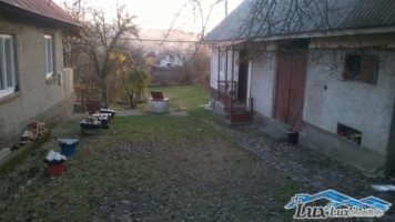 lux-imobiliare-vindeschimba-casa-tautii-de-sus