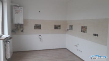 lux-imobiliare-vinde-jumatate-de-duplex-in-sasar