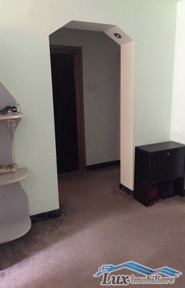 apartament-3-camere-zona-petre-dulfu-58000-e-2