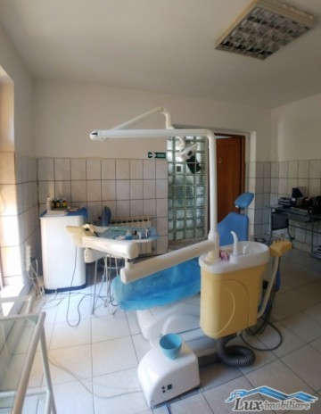 cabinet-stomatologic-de-vanzare-zona-centrala-125000e-apartament-5-camere-1