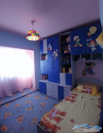 inchiriez-apartament-4-camere-zona-canal-7-300e-2