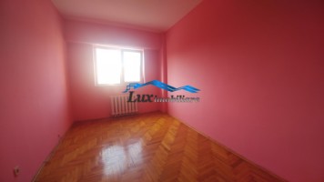 apartament-cu-3-camere-pe-bd-traian-10