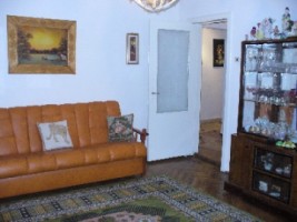 apartament-4-camere-zona-capat-1-0