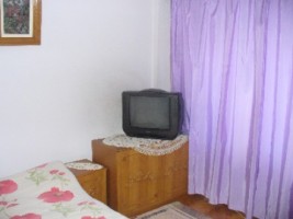apartament-cu-4-camere-de-inchiriat-2