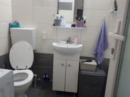 apartament-cu-2-camere-in-zona-barca-4