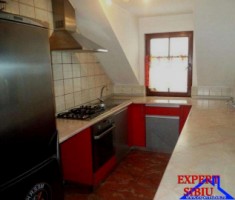 inchiriez-apartament-3-camere-la-casa-zona-ultracentrala-0