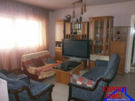 vand-apartament-5-camere-decomandat-zona-turnisor