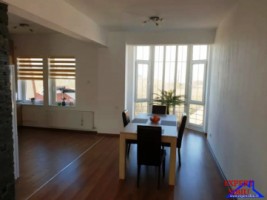 inchiriez-ap-3-camere-dec-recent-renovatcu-garaj-zona-turnisor-4