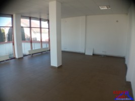 inchiriez-spatiu-comercial-57-mpzona-calea-turnisorului