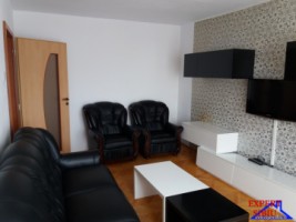 inchiriez-apartament-3-camere-renovatzona-centrala-2