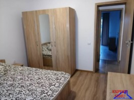 inchiriez-apartament-3-camere-renovatzona-calea-cisnadiei-0