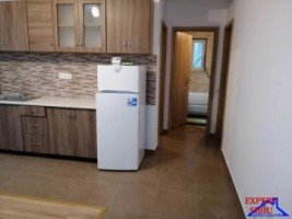 inchiriez-apartament-3-camere-renovatzona-calea-cisnadiei-4